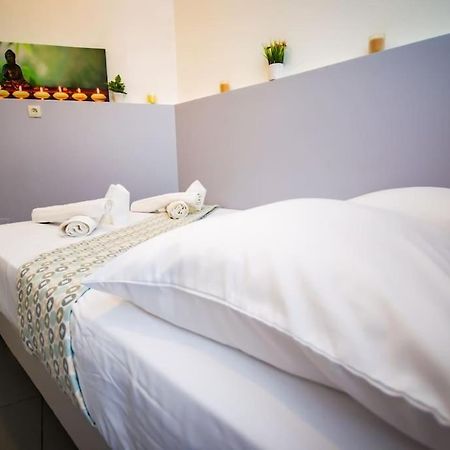 Le Studiozen Yourhosthelper Narbonne Exteriör bild